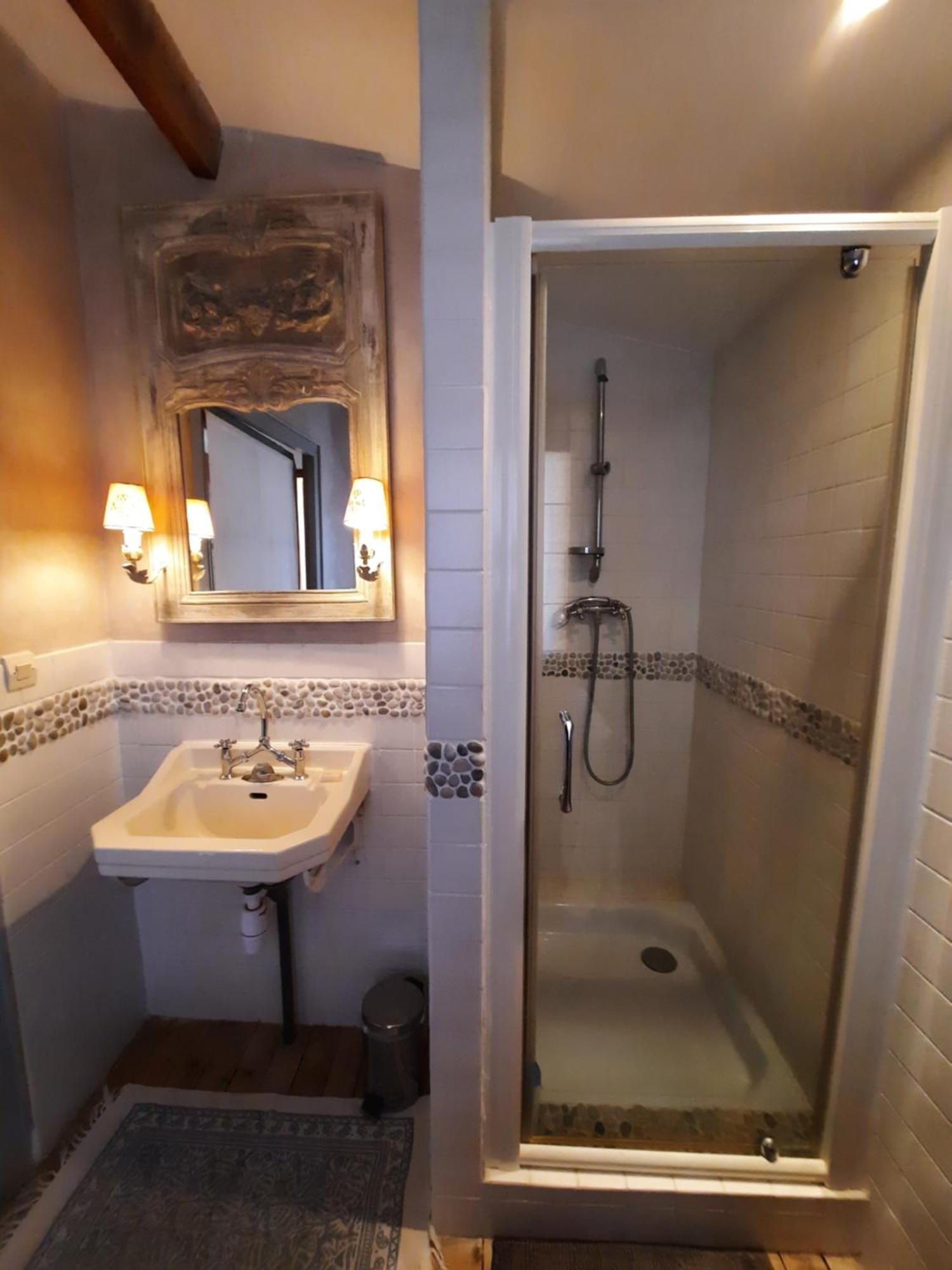 Bed and Breakfast Pierres Et Jardins Санлис Экстерьер фото
